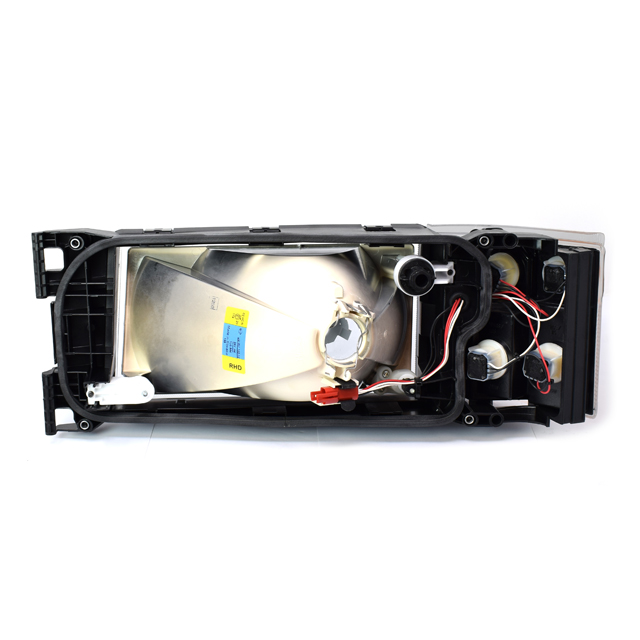 1LG007150121 RH HEADLAMP HELLA SCANIA P/G/R/T SERIES 1995->ONWARDS