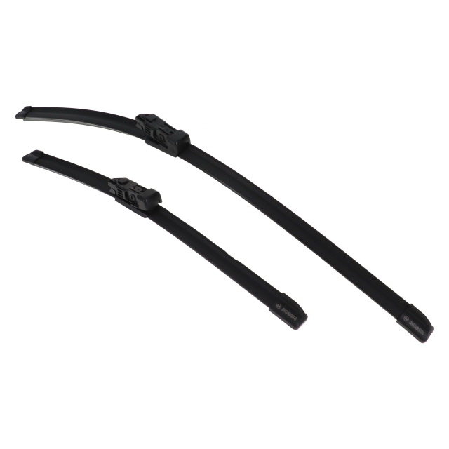 SET OF WIPER BLADES
