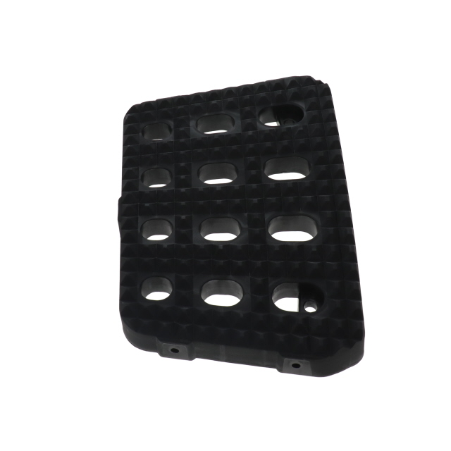 IVBY0003 STEP PLATE LH PLASTIC