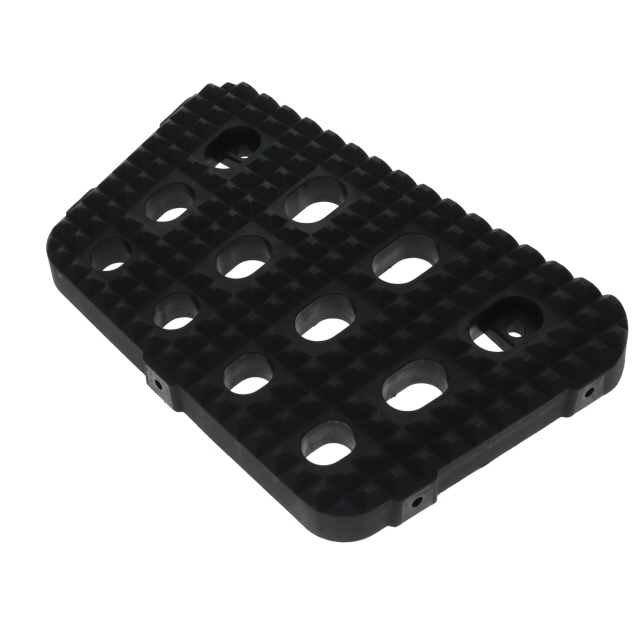 IVBY0004 STEP PLATE RH PLASTIC