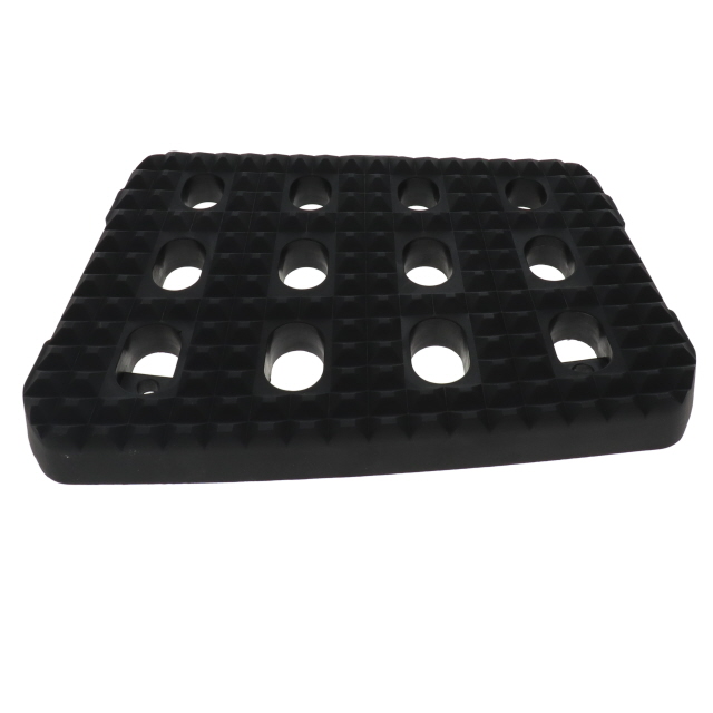 IVBY0004 STEP PLATE RH PLASTIC