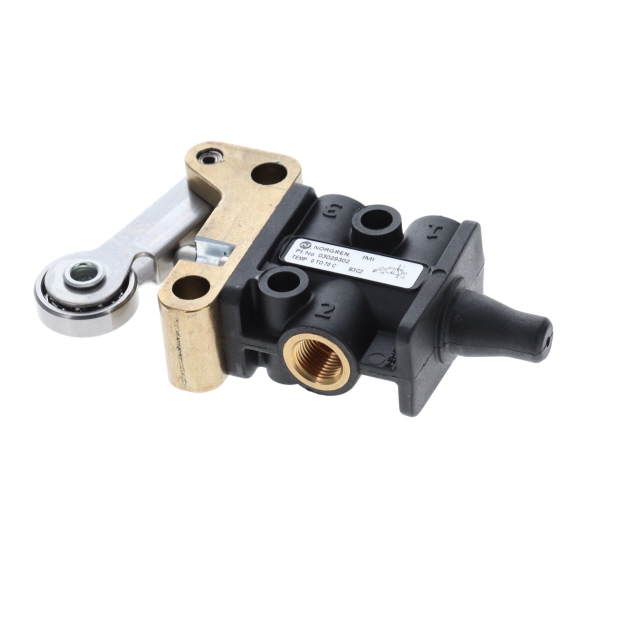 M4512 3/2 Raise Lever Valve