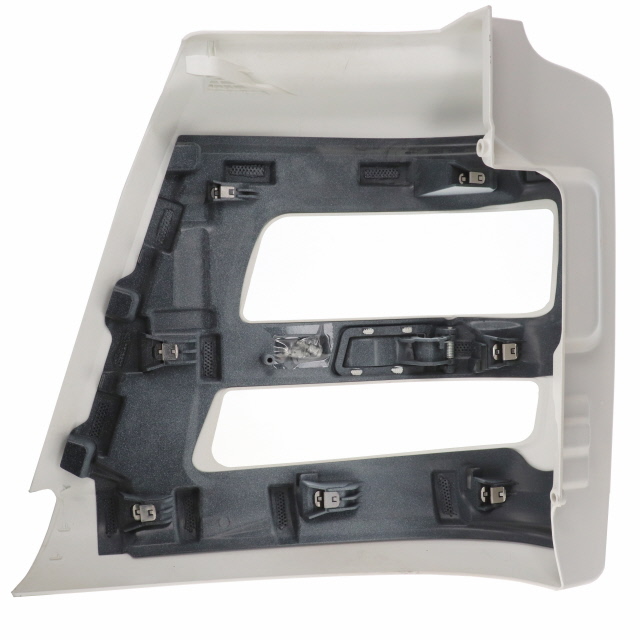 MNBY0134 BUMPER CORNER RH