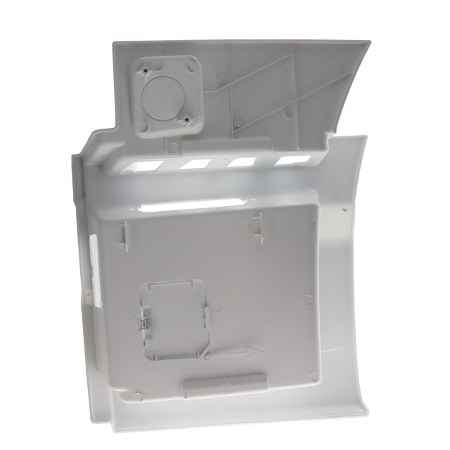 MNBY0279 LOWER STEP RH WHITE WITH HOLES TO SUIT MAN TGX E6D.