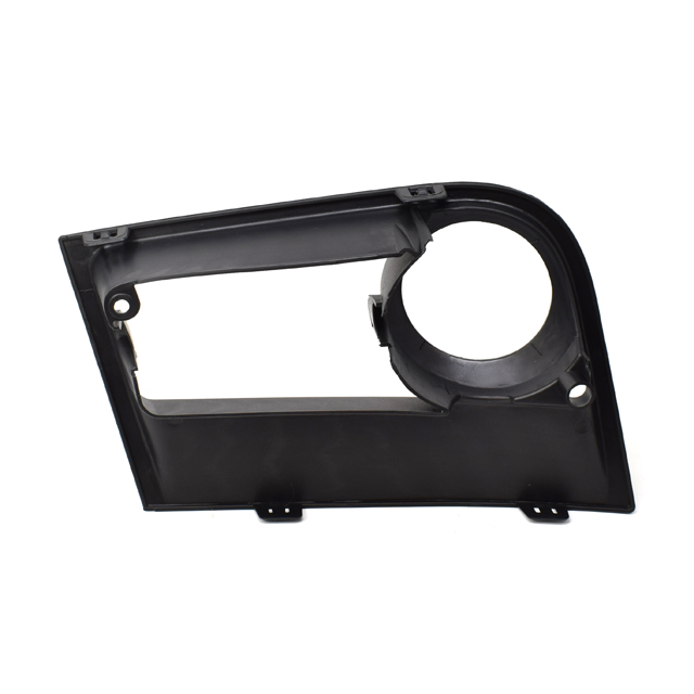 MRBODY290 FOG & SPOT LAMP TRIM RH