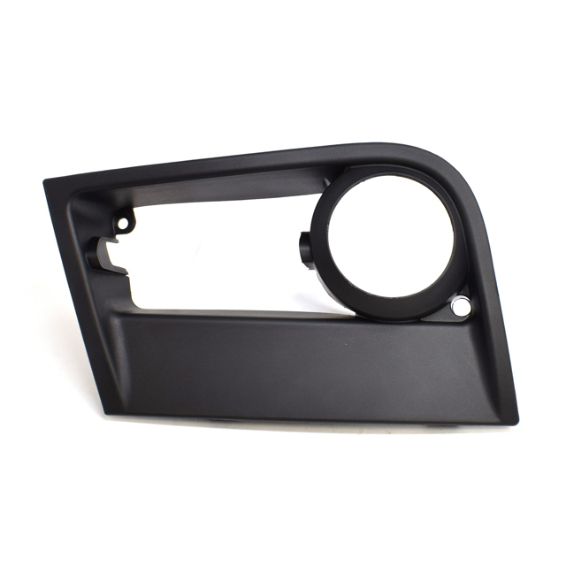 FOG & SPOT LAMP TRIM LH