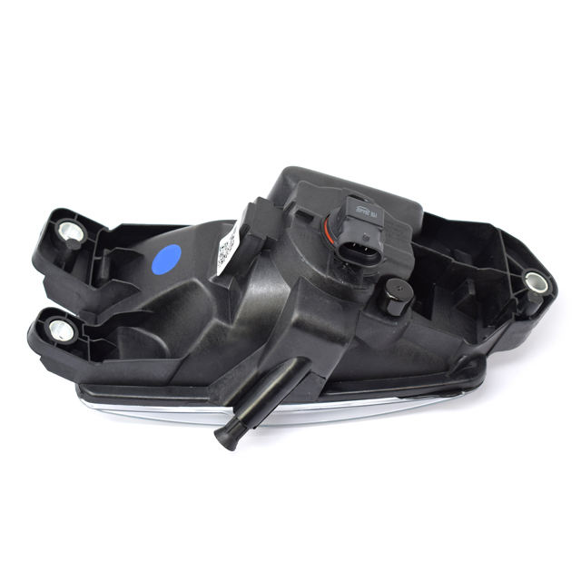 RNBY0051 FOG LAMP RH