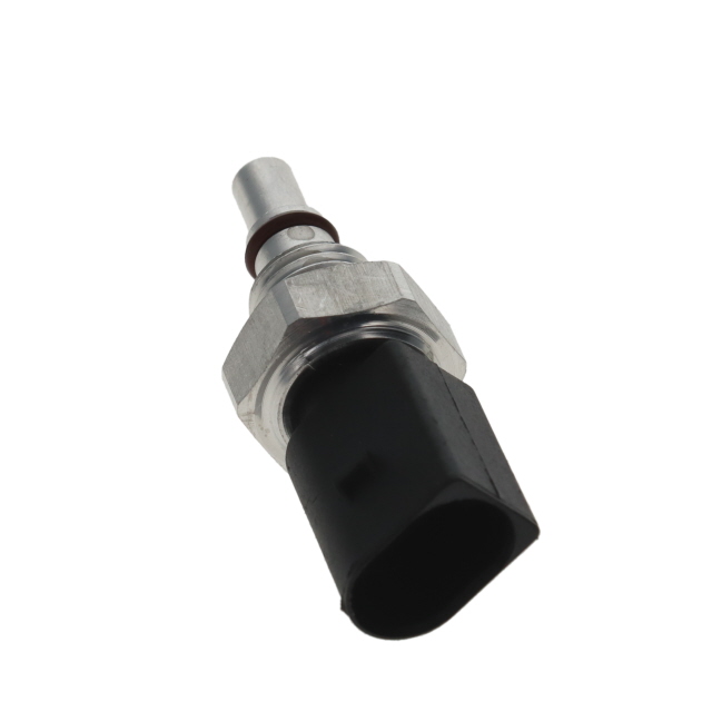 TEGT032 Exhaust Gas Temperature Sensor suits MERCEDES