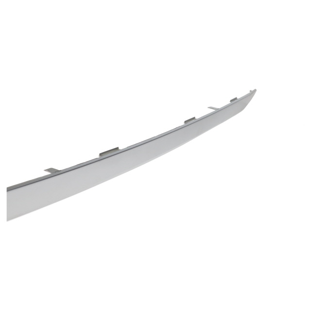 VLBY0179 UPPER GRILLE LOWER PAINTED STRIP